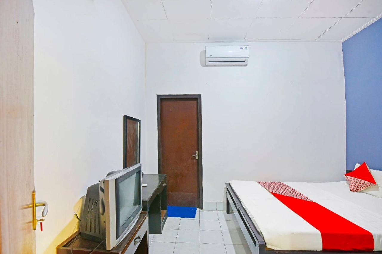 Oyo 3244 Grand Chandra Hotel Denpasar  Exterior photo