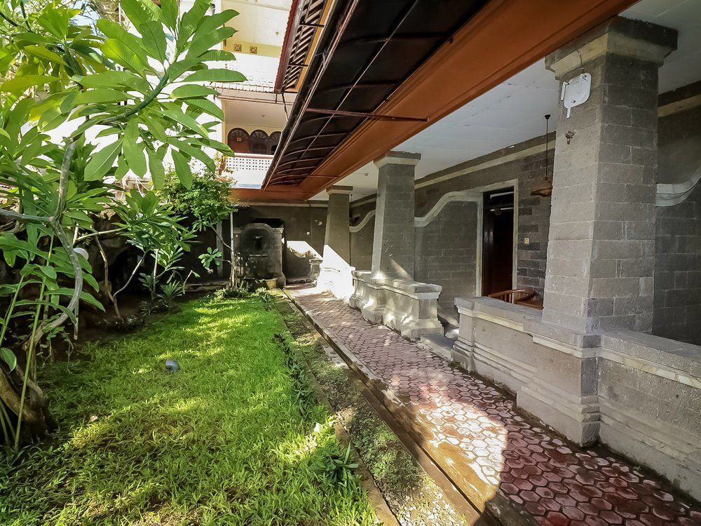Oyo 3244 Grand Chandra Hotel Denpasar  Exterior photo